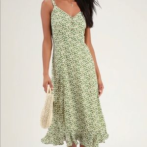 Lulu’s - Darling Daisies Green Floral Print Midi Dress